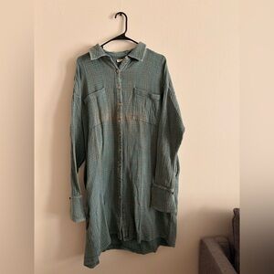 Long Sleeve Green Button-Up Dress